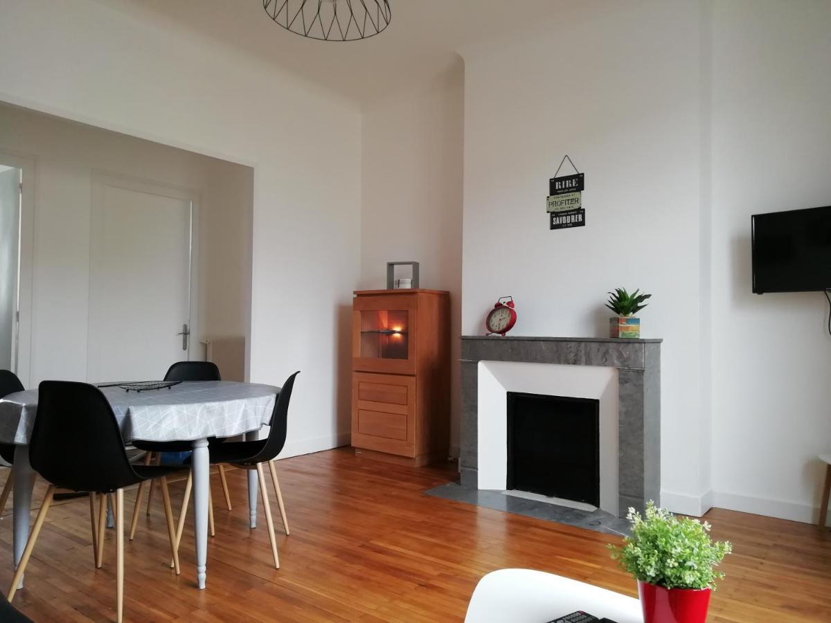Appartement 1-6 Pers Situe Entre Les Ponts Saumur Exteriör bild