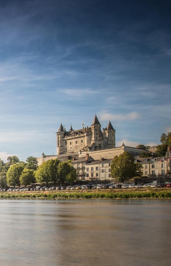 Appartement 1-6 Pers Situe Entre Les Ponts Saumur Exteriör bild